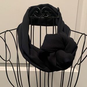 Elegant Black Scarf